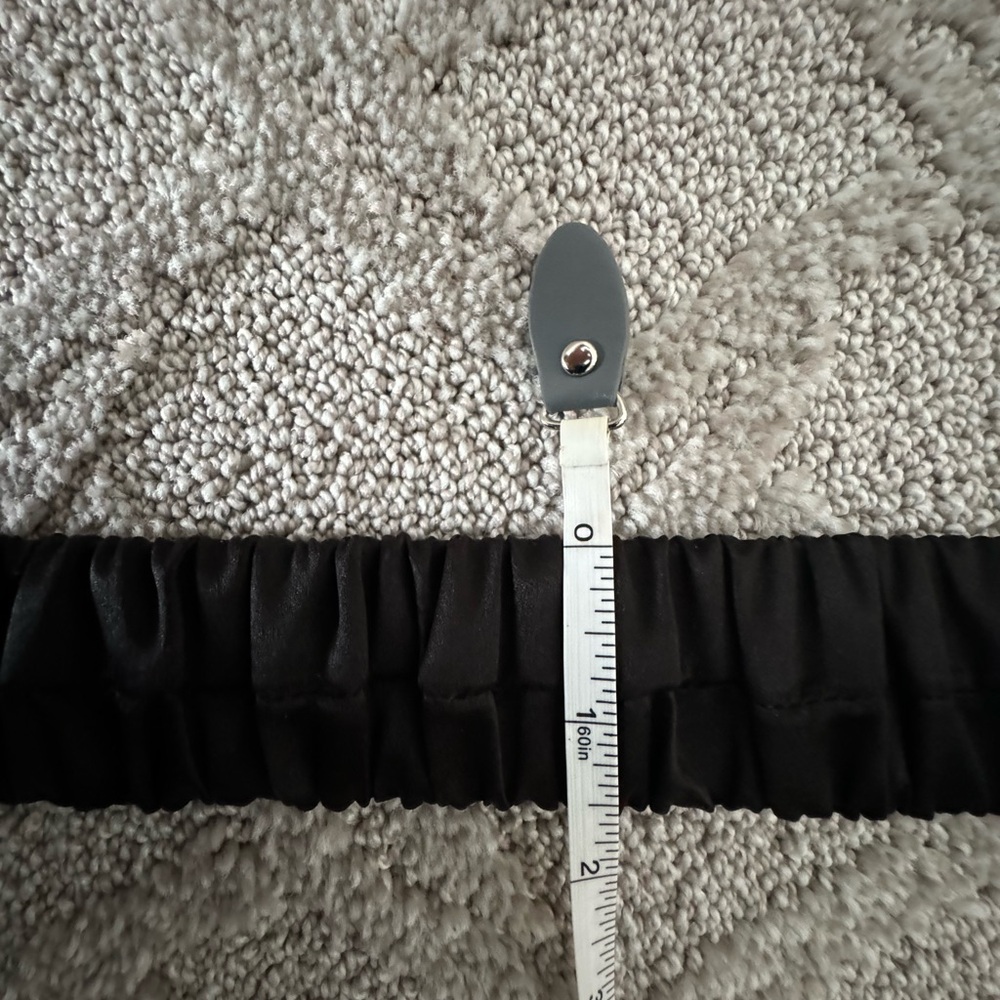 GUCCI black stretch belt in super rich stretchy satin size 80/32 - Picture 5 of 5